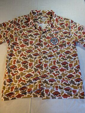Arkansas Razorbacks Hawaiian Camo Shirt (Large) Sportex Aloha Friday Made in USA